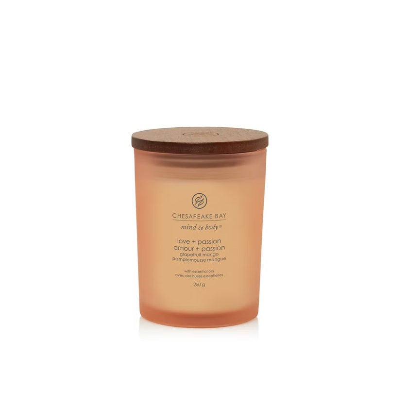 Chesapeake Bay Candle - Medium 250gr - Grapefruit Mango (Amour & Passion)