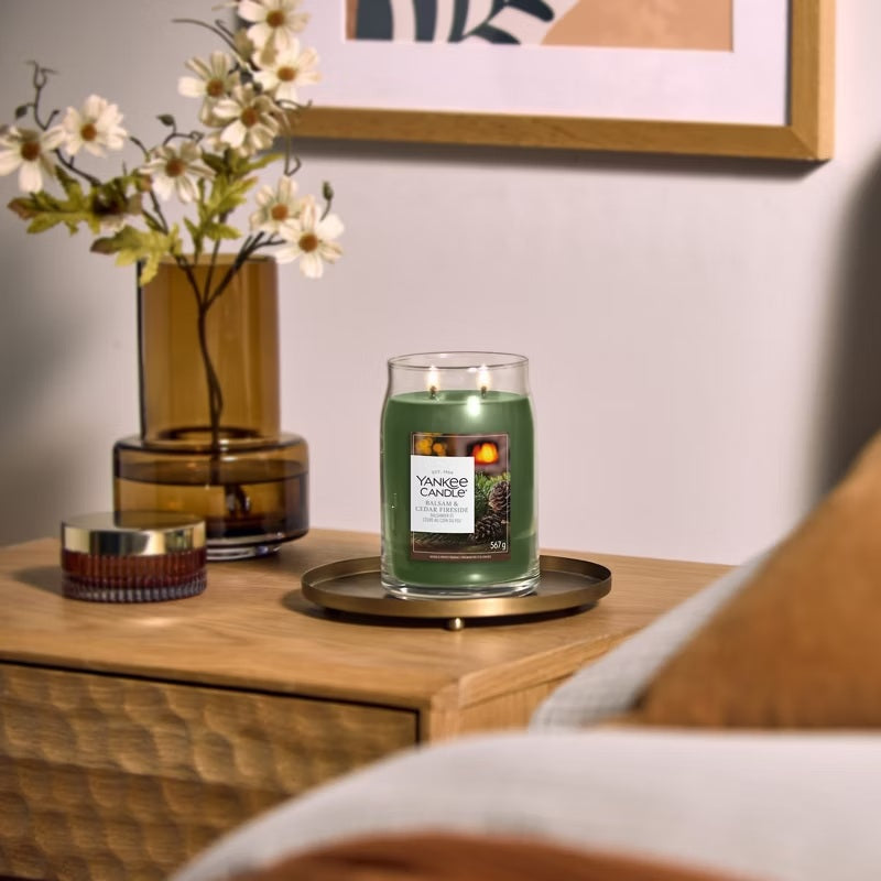 Yankee Candle Balsam & Cedar Fireside 567gr - Large Signature à 2 mèches
