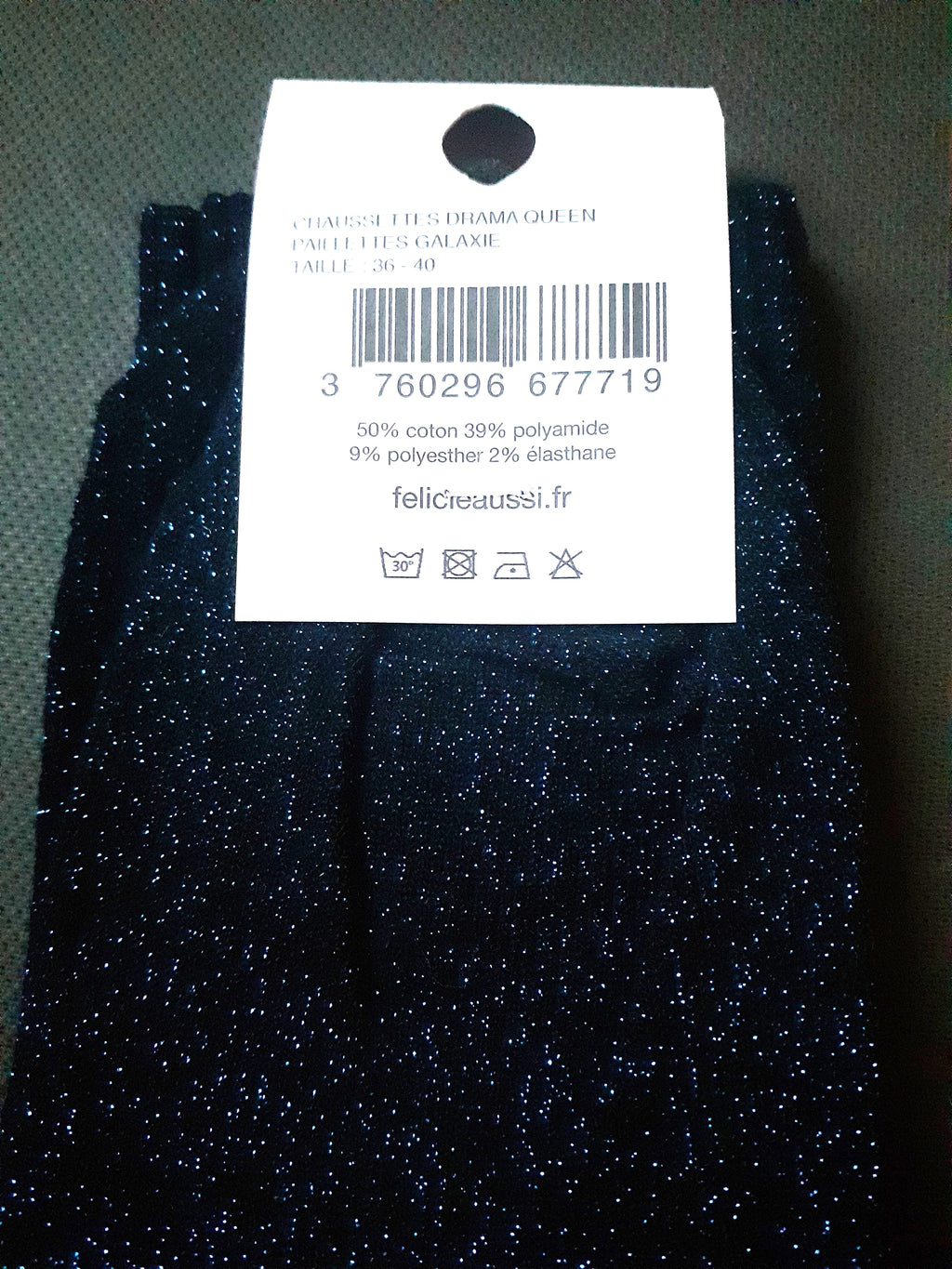Félicie Aussi chaussettes à paillettes Drama Queen 36/40 composition