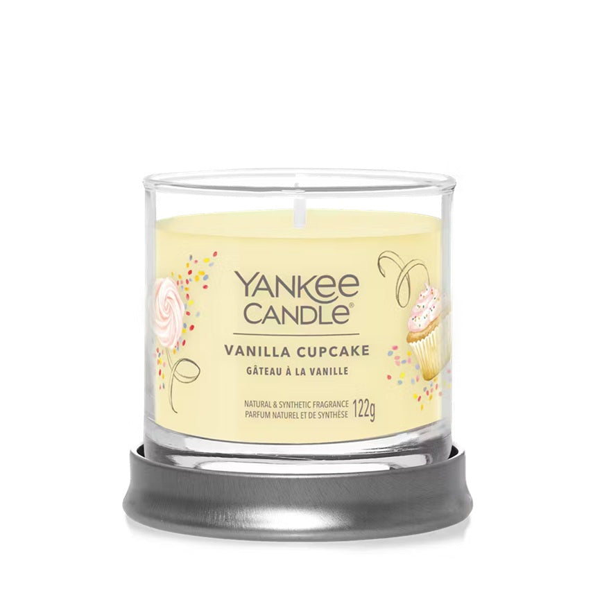 Yankee Candle Vanilla Cupcake 122gr - Small Tumbler